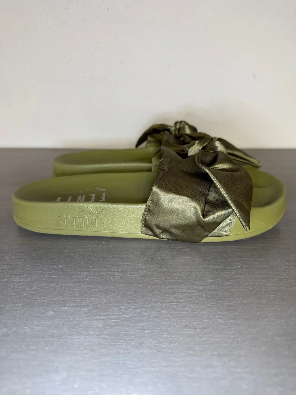 Fenty X Puma Rihanna Satin Bow Slides Flip Flop Sandals Olive Women’s Size 5
